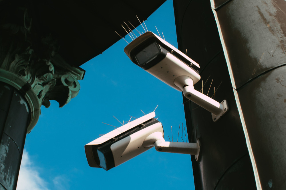 AI intrusion detection: perimeter breach monitoring, unauthorized access alerts, thermal night surveillance, suspicious object detection and multi-layer threat analytics